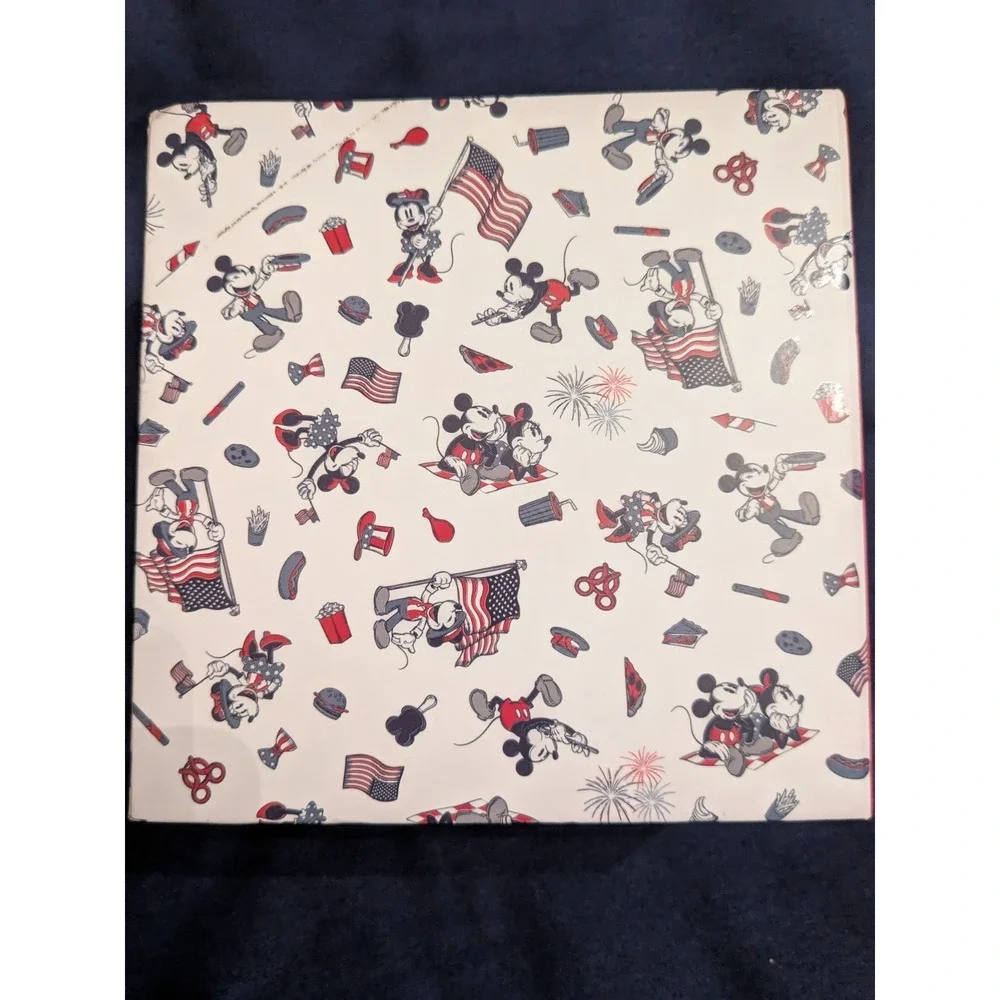 Dooney & Bourke excellent pre